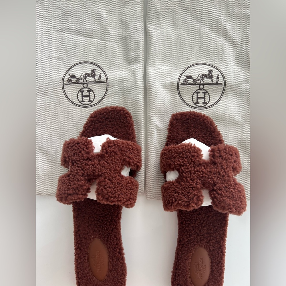 Hermes Oran Shearing Brown Fuzzy Slide Sandals Size 41 New NWT